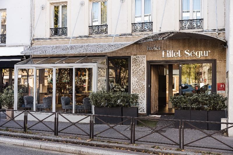 Hotel Eiffel Segur